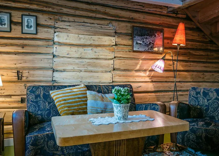 Family-friendly With Agricultural Idyll Semesterbostad