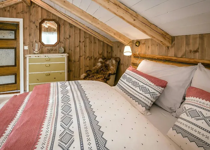 Semesterbostad Family-friendly With Agricultural Idyll